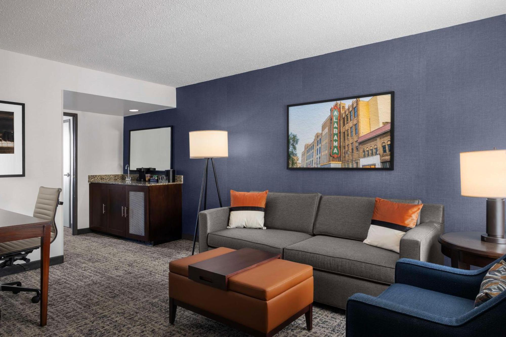 Hotel Embassy