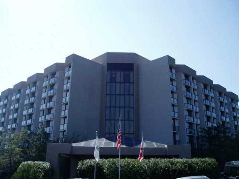 Embassy Hotel 4*
